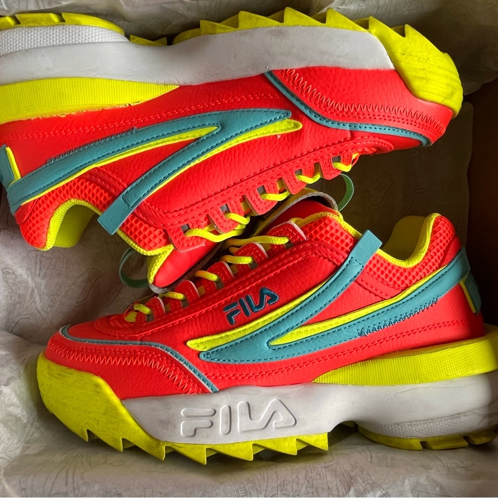 FILA Disruptor II Exp Mixed Media in Fiery Coral